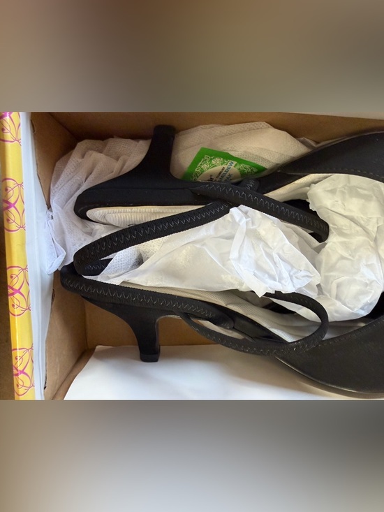 Easy Street Unna women's kitten heels size 9 wide black NEW - Picture 7 of 9